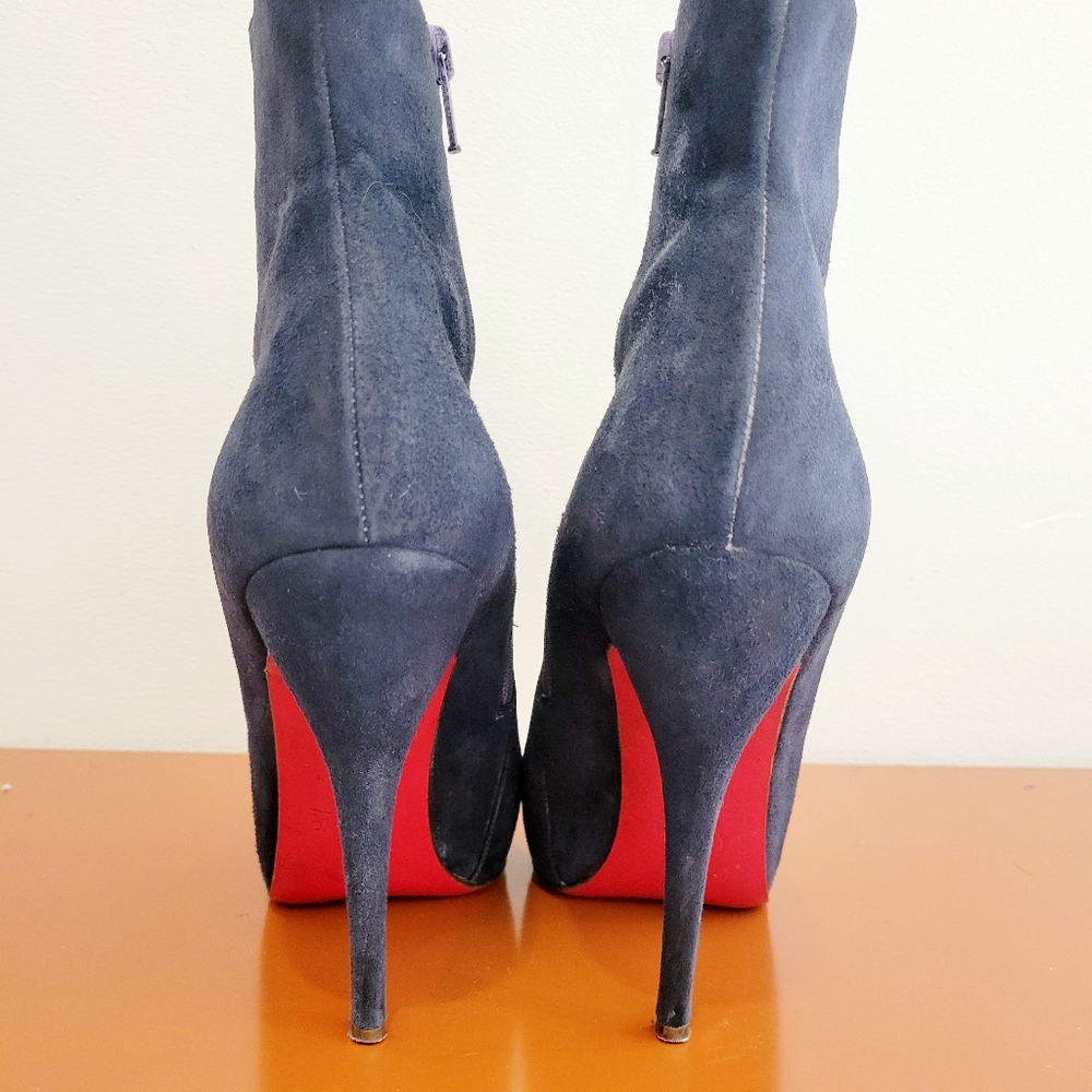 Christian Louboutin suede ankle boots Size 39.5